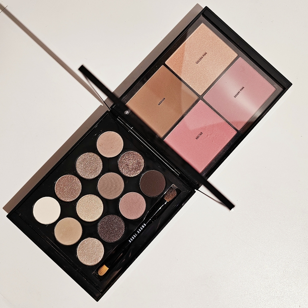 Bobbi Brown Deluxe Eye & Cheek Palette LE